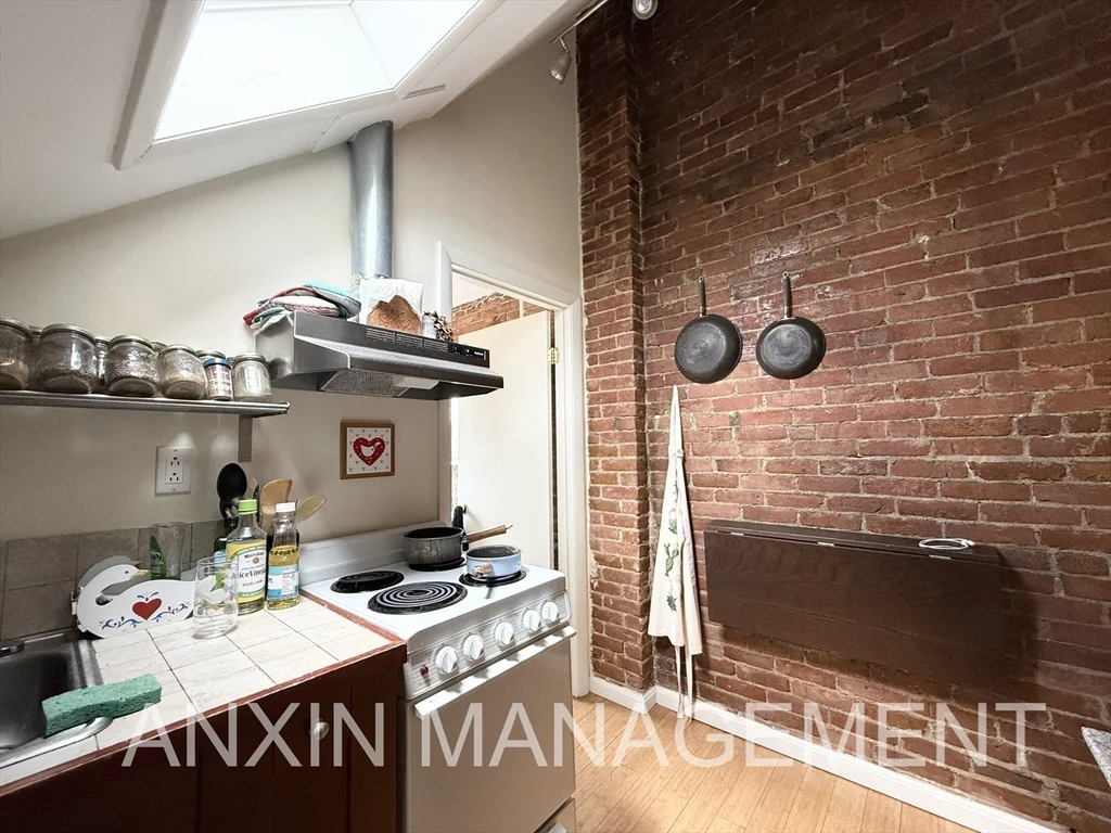 2 Orchard St, Porter Square