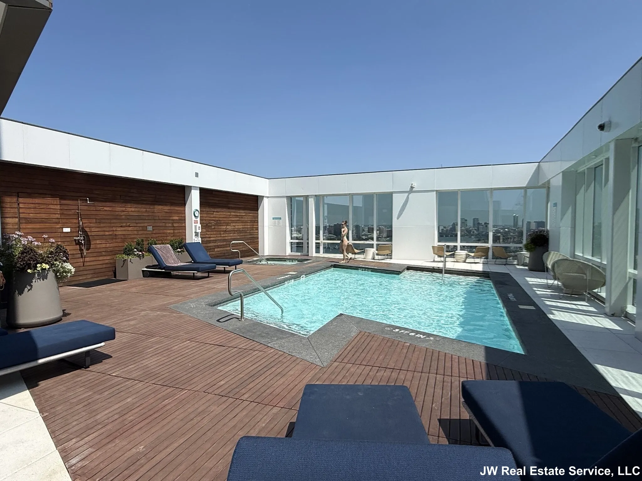 188 Brookline Ave, Fenway