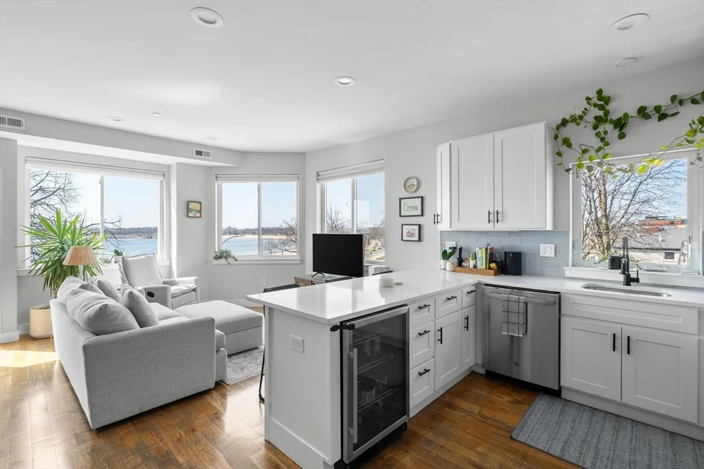 1400 Columbia Rd, South Boston