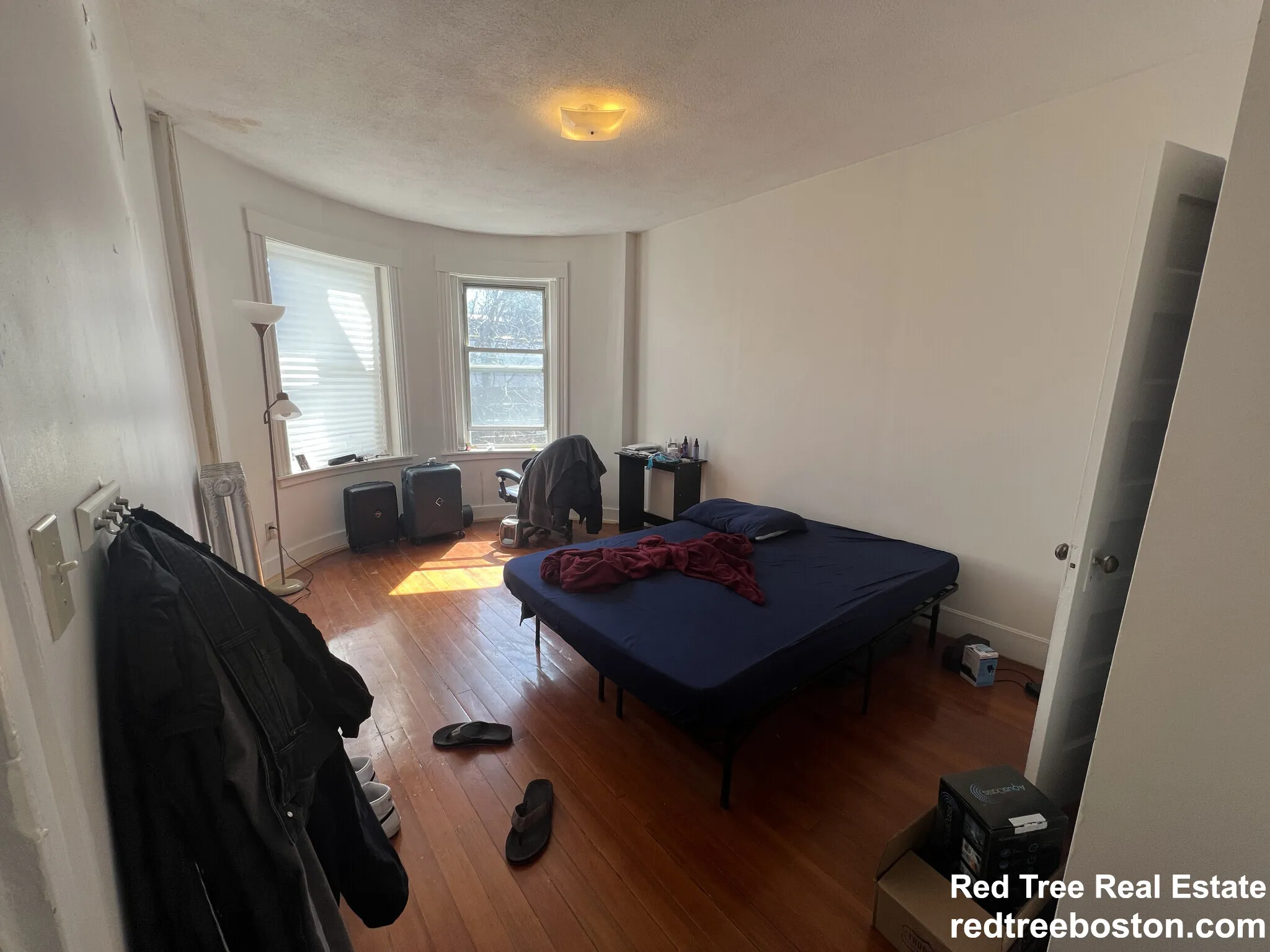 1905 Beacon St, Brookline