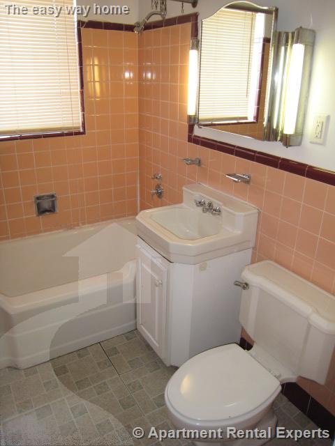 2 bed, 1 bath apartment for rent at 276 Massachusetts Ave Unit 402, Arlington — photo 5 of 6