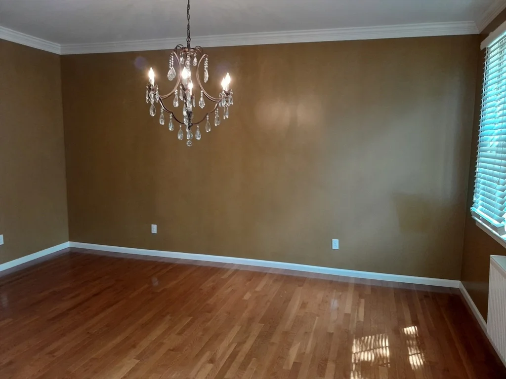 373 Littlefield Ln, Marlborough