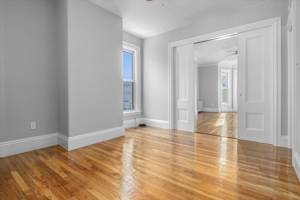 34 Neponset Ave, Hyde Park