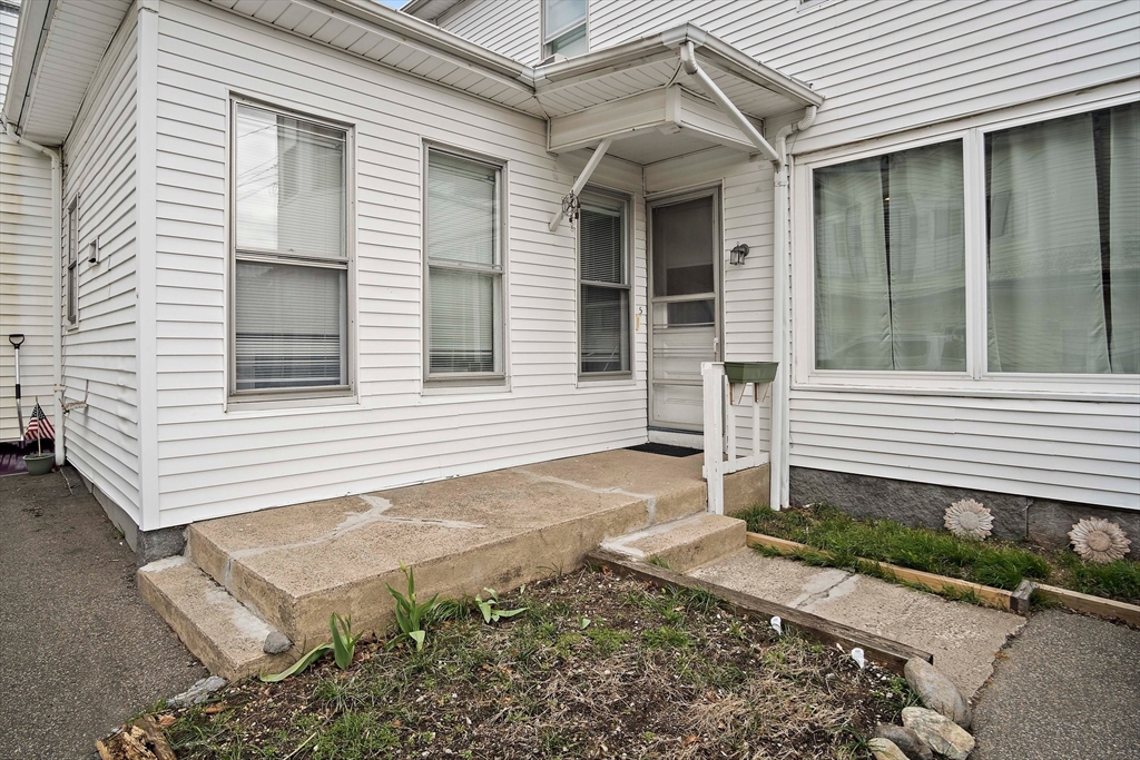 100 North Franklin, Holbrook