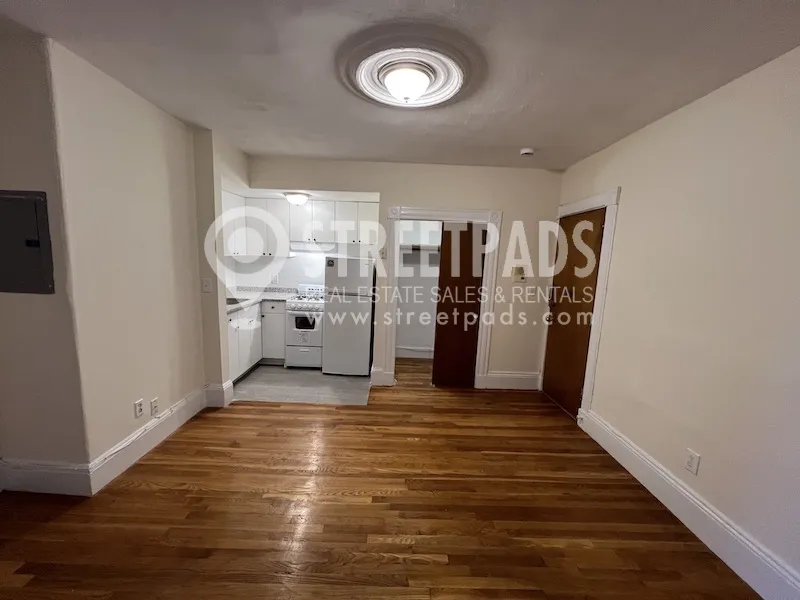 381 Harvard St, Mid-Cambridge