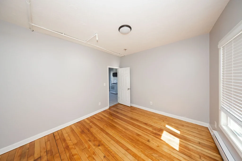 92 Green Hill Pkwa, Worcester