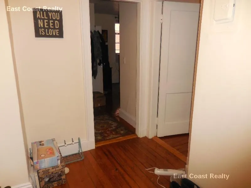 518 Cambridge St, Allston