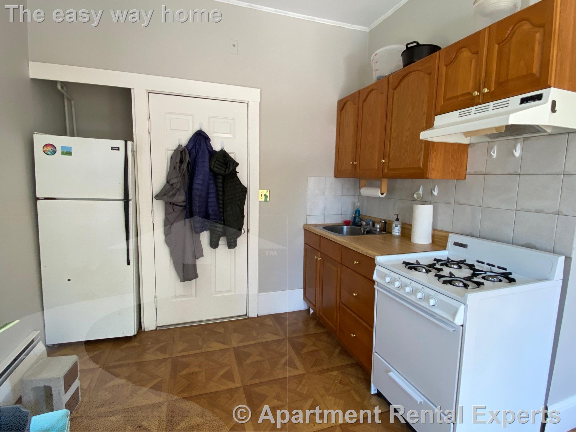 220 Banks St, Riverside