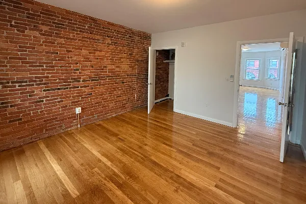 164 Broadway, East Somerville