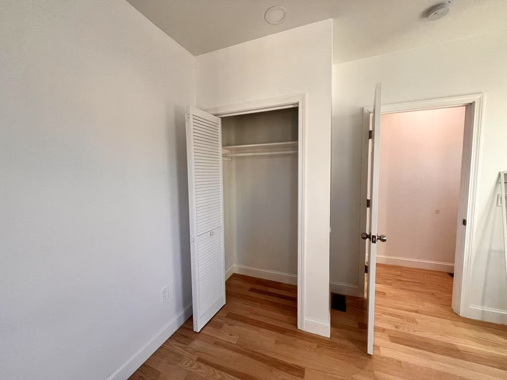 18 Autumn St, East Somerville