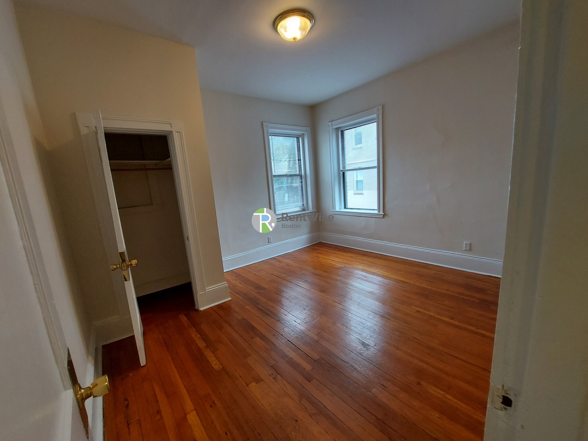 56 Gardner St, Allston