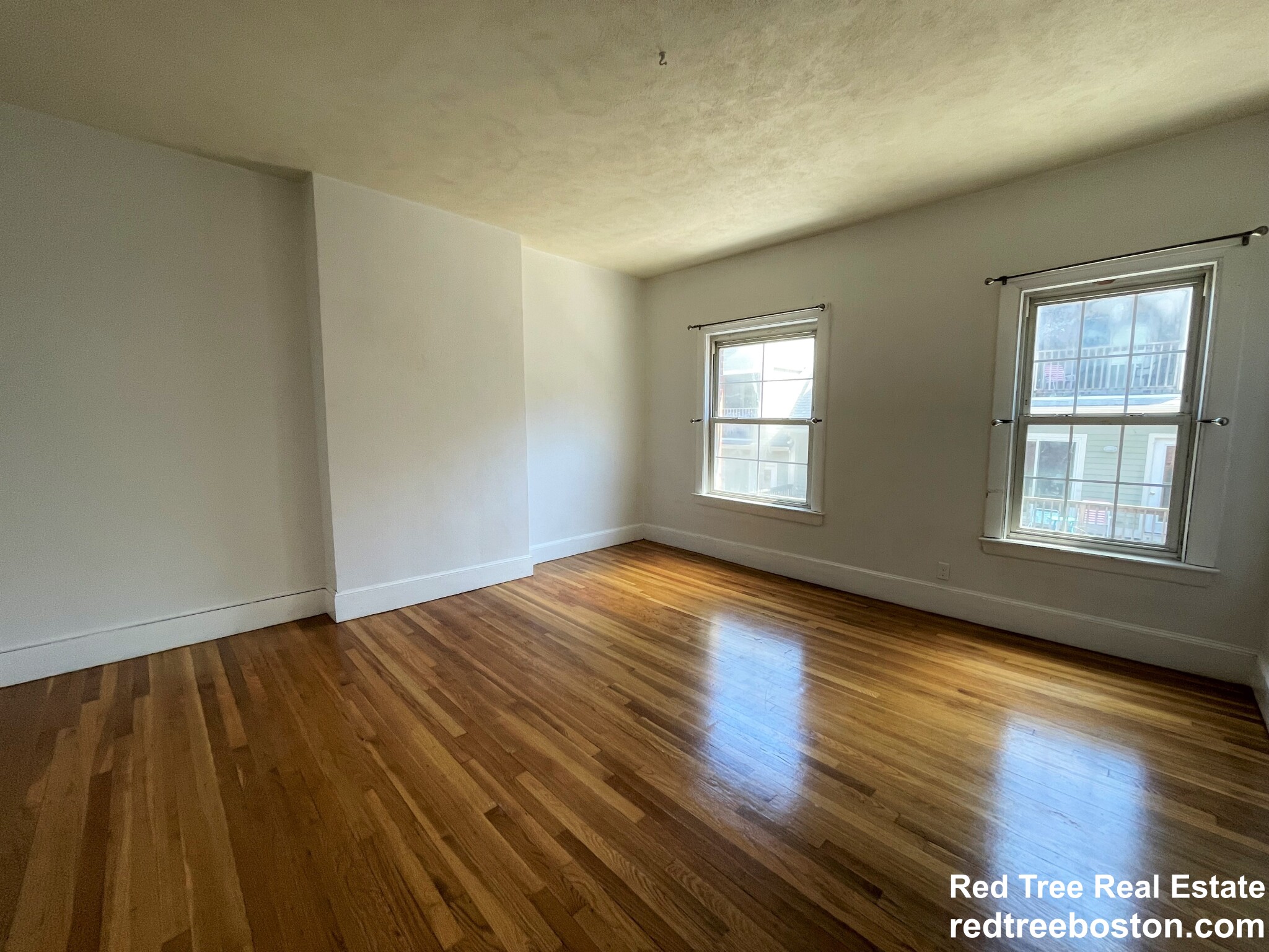 8 Sewall St, Mission Hill