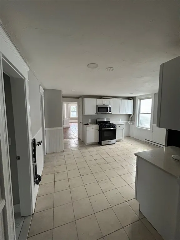 21 Henchman, East Worcester