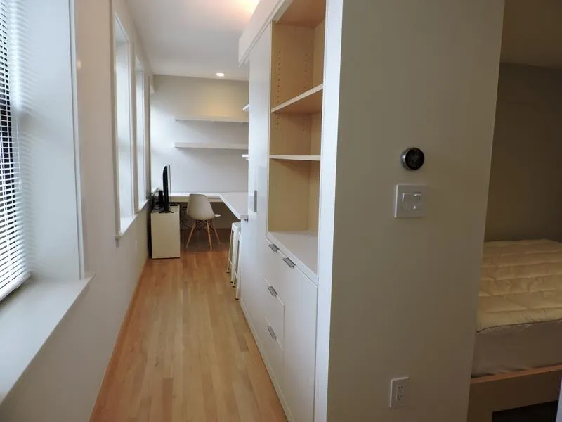 115 Mount Auburn St, Harvard Square