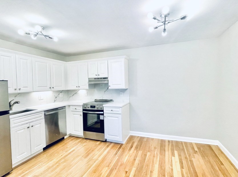 39 Englewood, Brighton