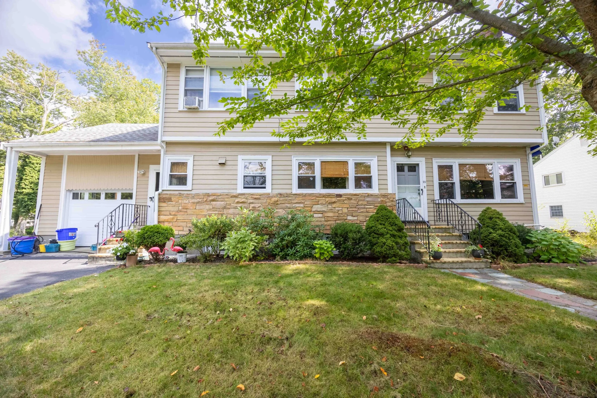25 Harris Ave, Wellesley