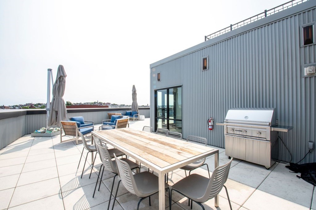 45 W Third St, South Boston