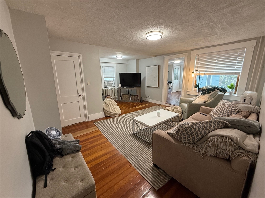 350 Dorchester St, South Boston