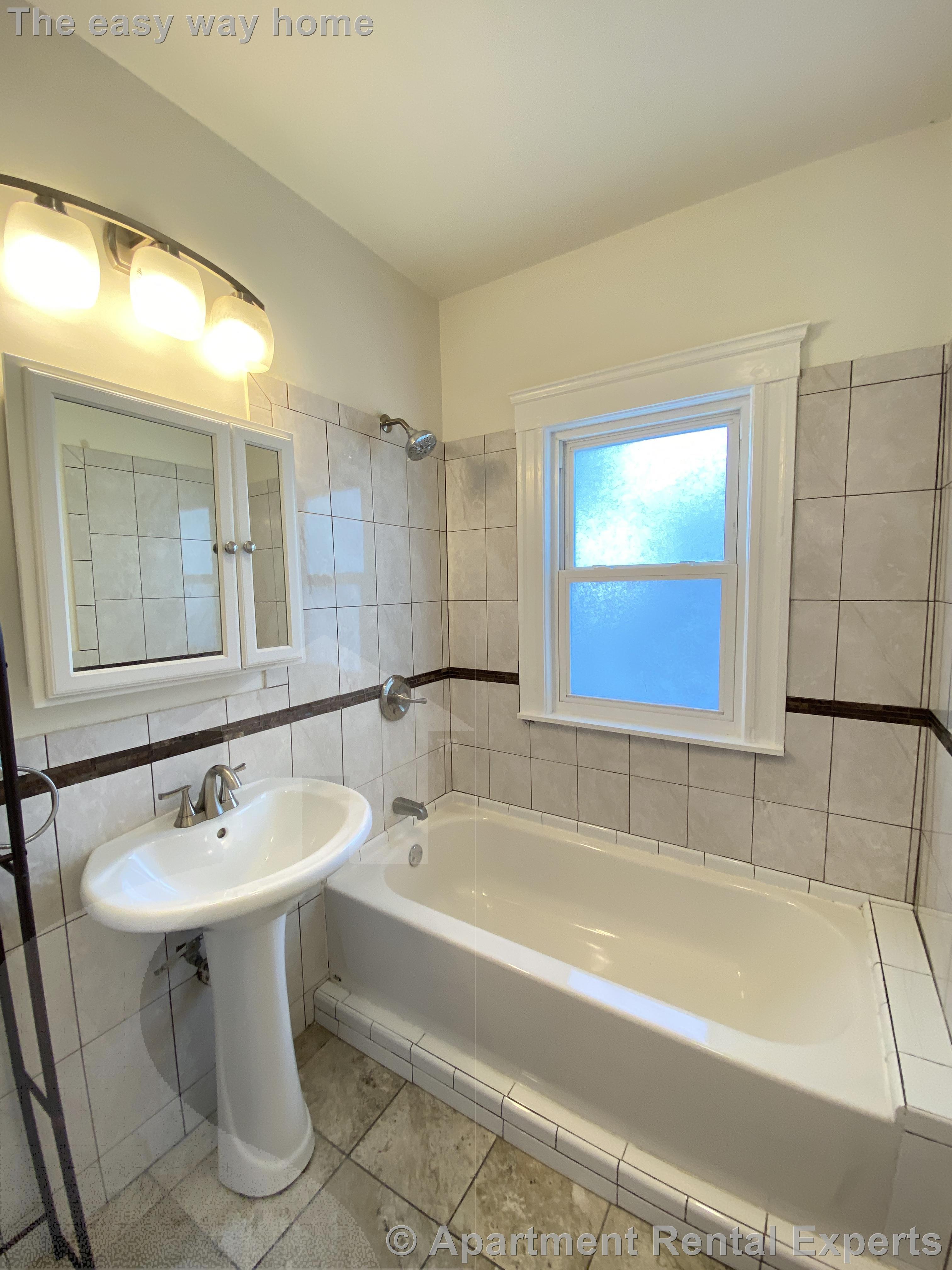 126 Winsor Ave, Watertown Center