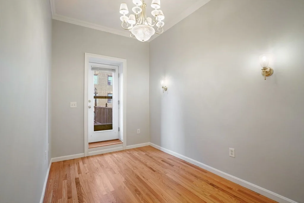 617 Massachusetts Ave, Roxbury