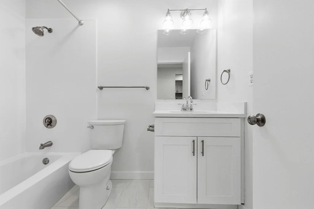 30 Monument Sq, Charlestown