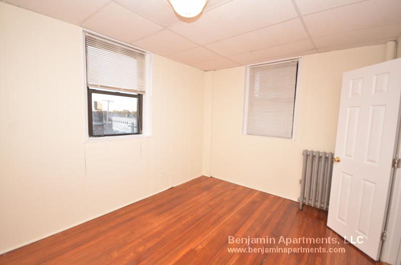2 bed, 1 bath apartment for rent at 437 Cambridge St Unit A21, Allston — photo 2 of 8