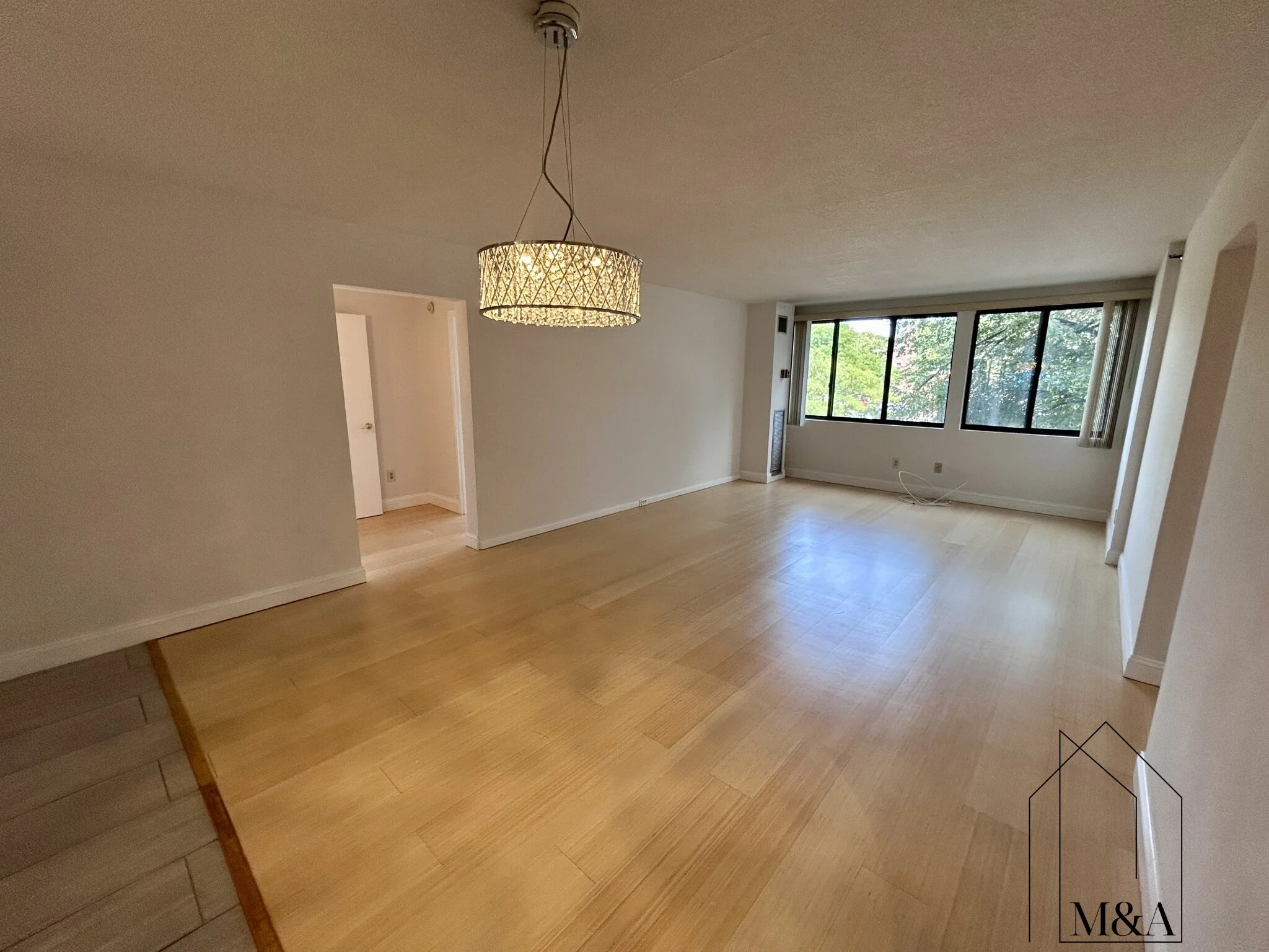 1731 Beacon St, Brookline