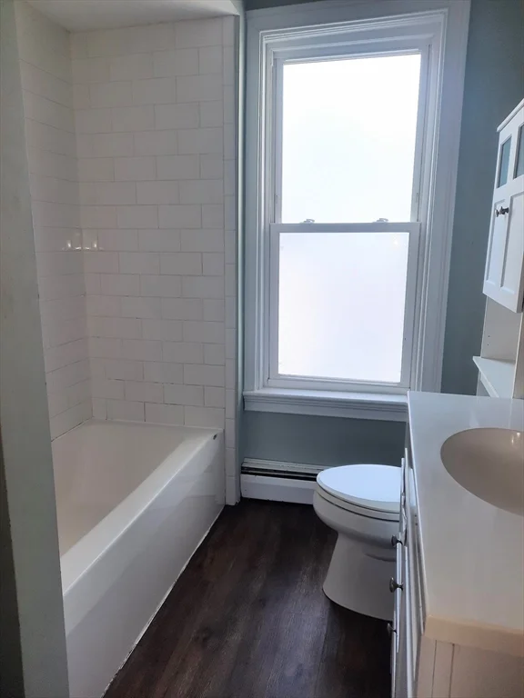 442 Washington St, Whitman