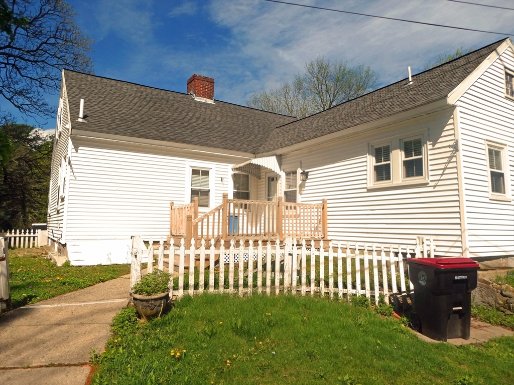 396 Pearl St, Brockton