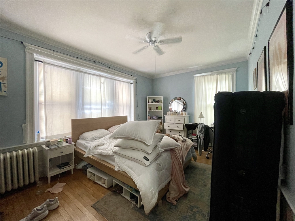 10 Greenway Ct, Coolidge Corner