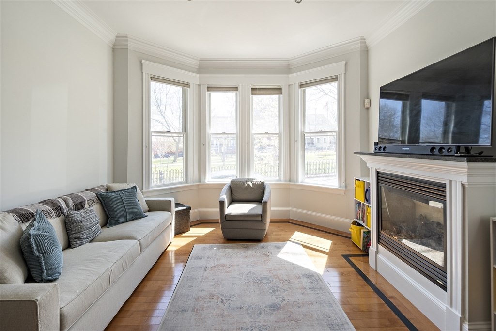 3 Seaver St, East Boston