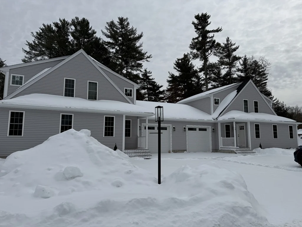 15 Kashmir's Way, Middleboro