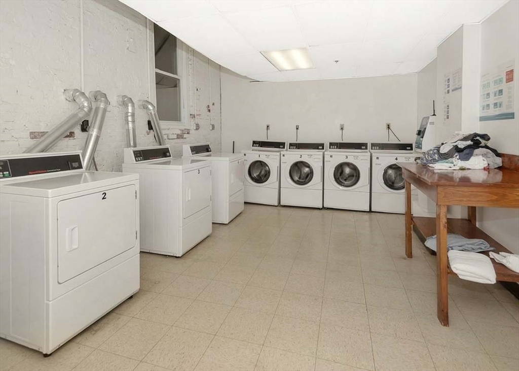 35 Queensberry St, Fenway