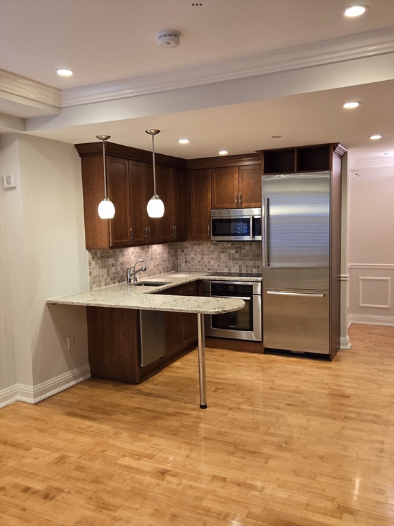 1 Huntington Ave, Back Bay