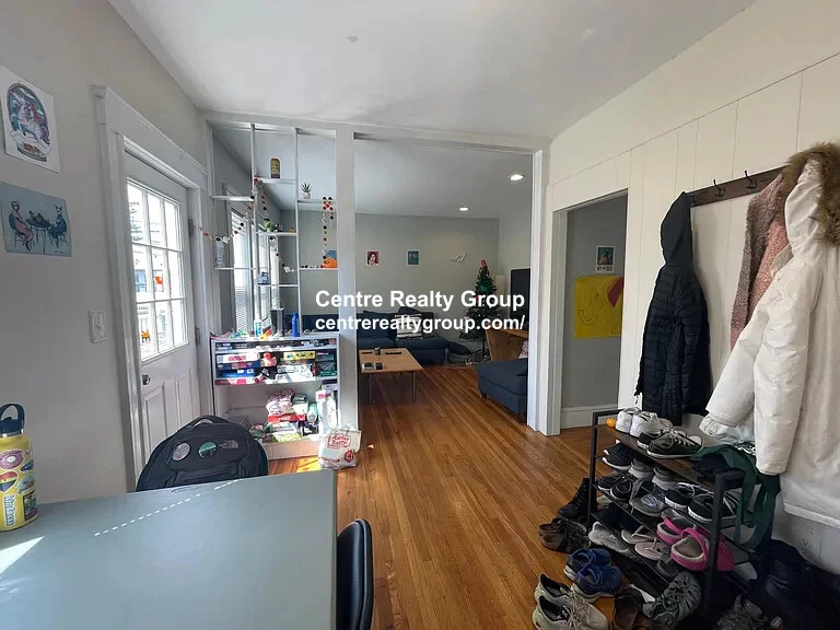 23 Berwick Rd, Tufts University