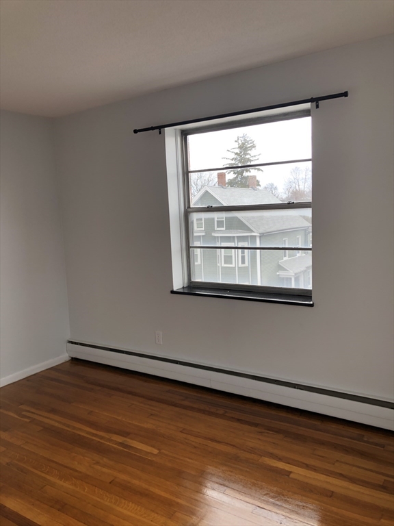 685 Moody St, Waltham