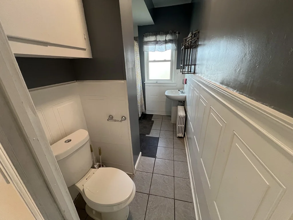 109 Walker St, Fall River