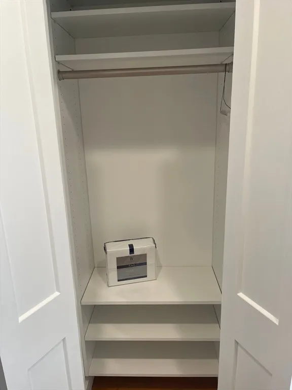 16 Fifth St, Bellingham Square