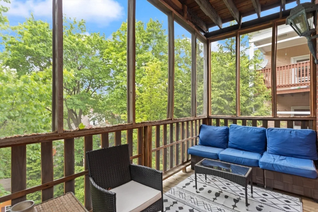 90 Browne St, Coolidge Corner