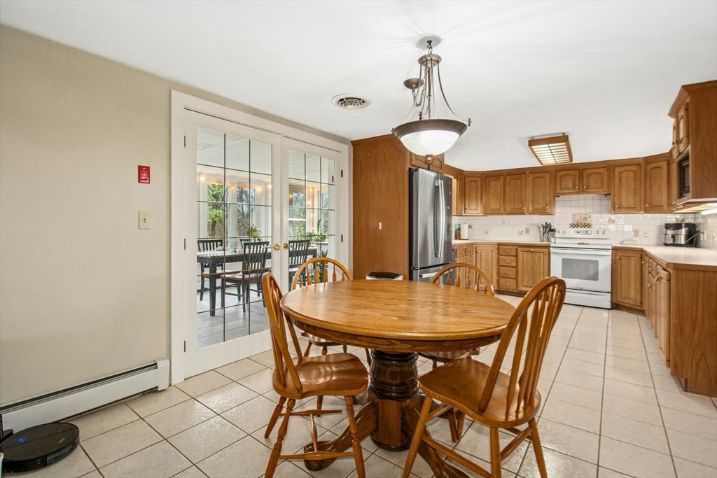 67 S Oxford Rd, Millbury