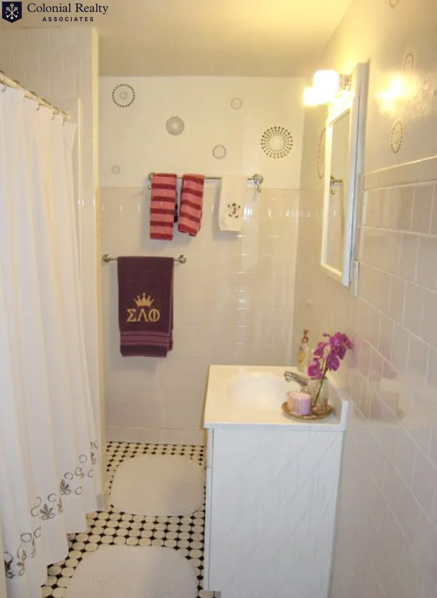 316 Saint Paul St, North Brookline