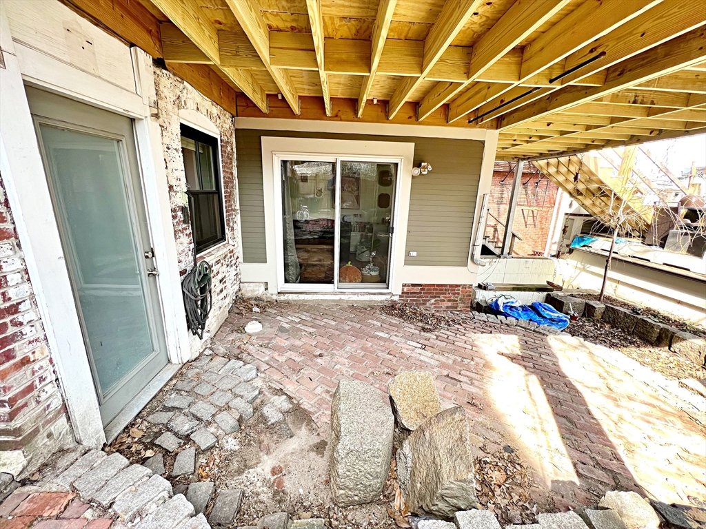 418 Sumner St, East Boston