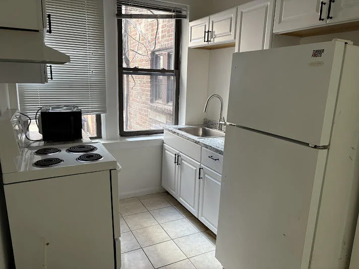 1880 Commonwealth Ave, Brighton