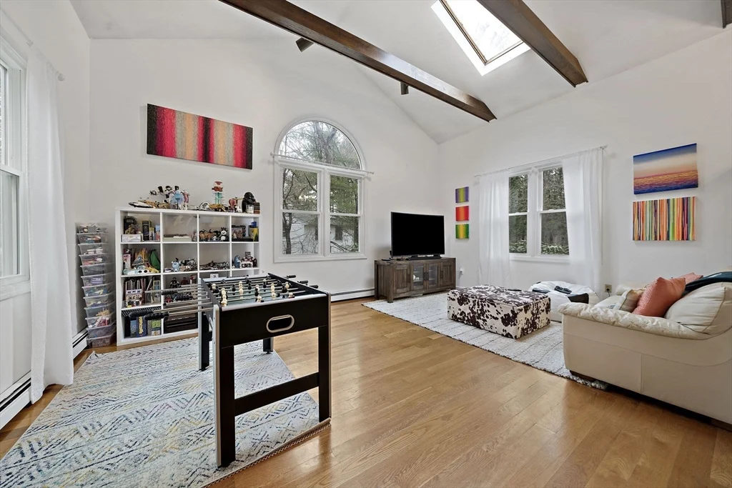 20 Trayer Rd, Canton