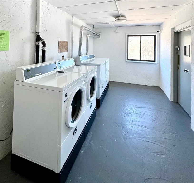 147 Turner Rd, Holliston