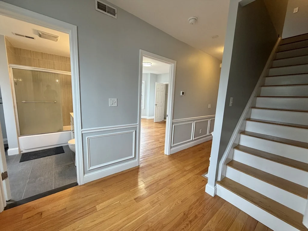 786 Moody St, Waltham