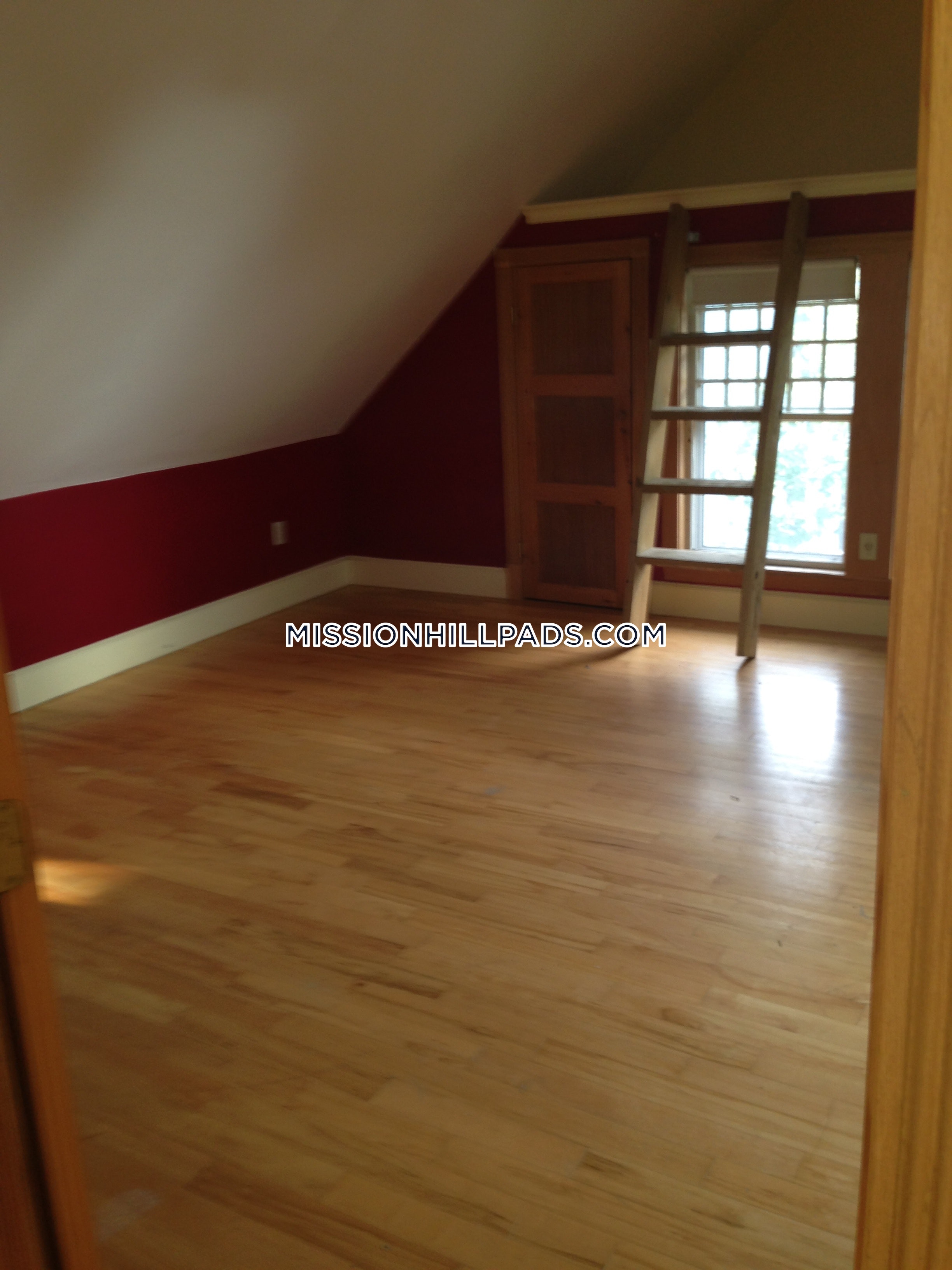2 bed, 1 bath apartment for rent at 89 Hillside St Unit 4, Mission Hill — photo 15 of 15