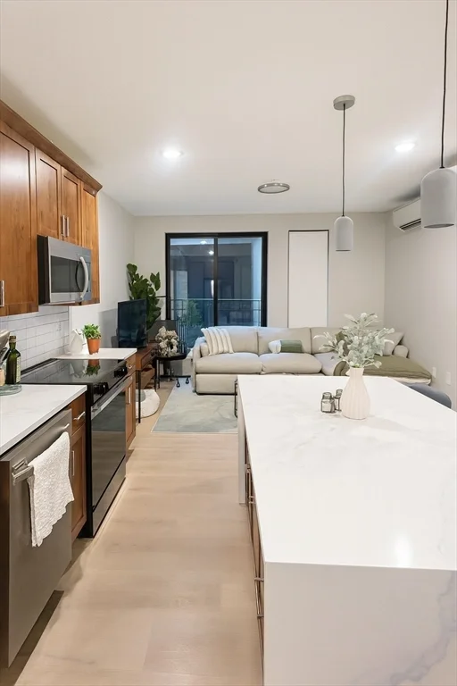 400 W Broadway, South Boston