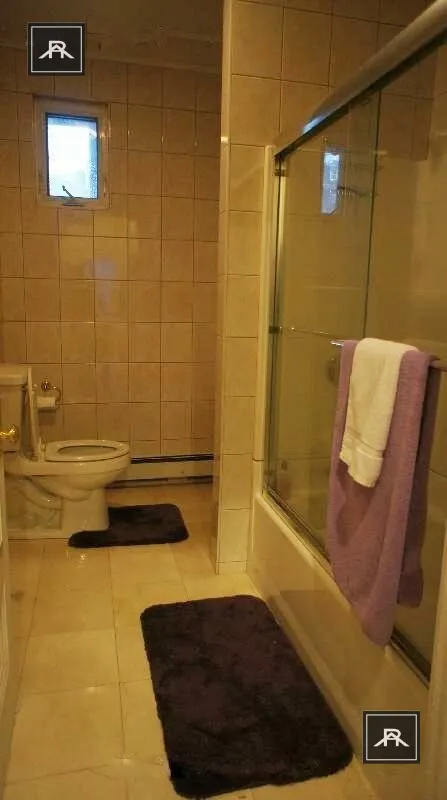 1689 Beacon St, Aspinwall Hill