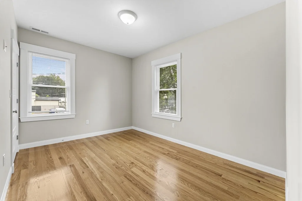 42 Almont St, Medford